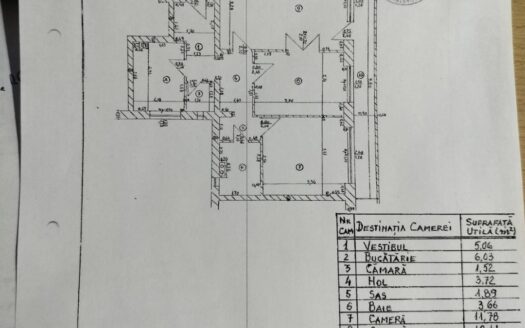 Apartament 3 camere cf.1 piata Moghioros